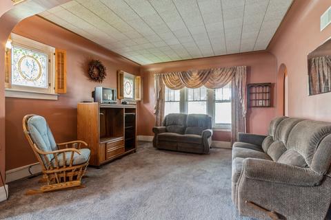 1524 E Algonquin Rd E, Des Plaines, IL 60016 photo 2