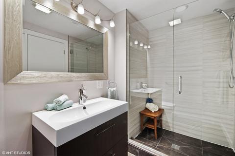 4161 S Berkeley Ave, Chicago, IL 60653 photo 18