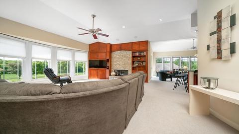 825 Olson Spring Close, Belvidere, IL 61008 photo 16