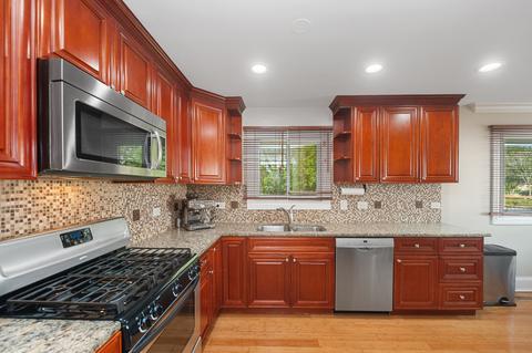 906 Garden Ln, Wheeling, IL 60090 photo 7