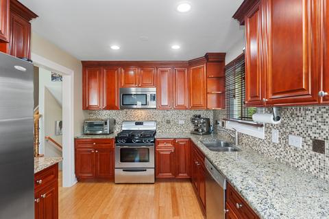 906 Garden Ln, Wheeling, IL 60090 photo 6