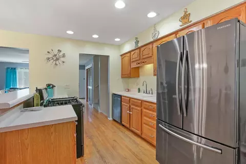 308 Vincent Pl, Elgin, IL 60123 photo 6