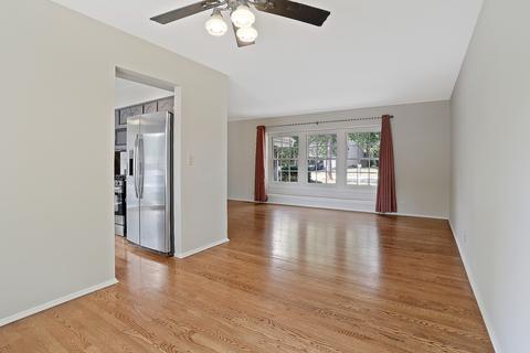 372 Cedarbrook Rd, Naperville, IL 60565 photo 14