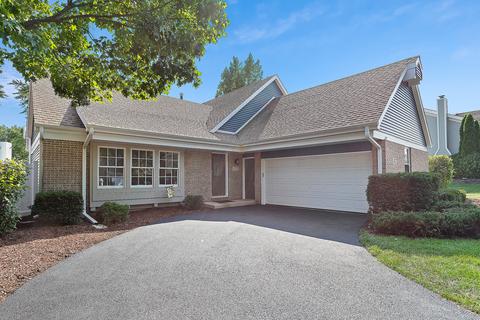 372 Cedarbrook Rd, Naperville, IL 60565 photo 4