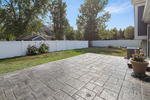 372 Cedarbrook Rd, Naperville, IL 60565 photo 8