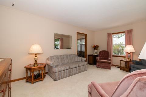 811 Livingston Dr, Normal, IL 61761 photo 6