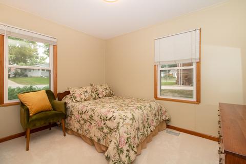 811 Livingston Dr, Normal, IL 61761 photo 10
