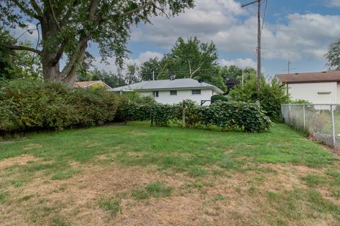 811 Livingston Dr, Normal, IL 61761 photo 31