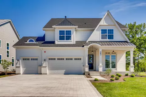 401 Mason Ln, Lake In The Hills, IL 60156