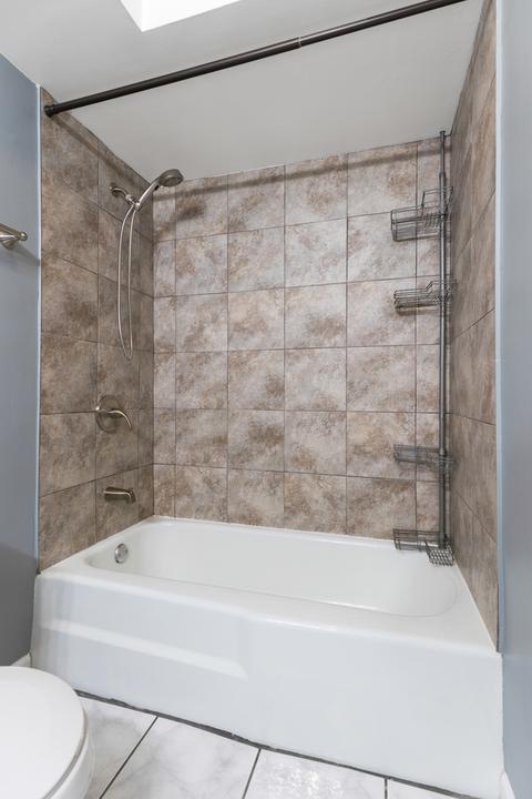 1500 Robin Cir #105, Hoffman Estates, IL 60169 photo 15