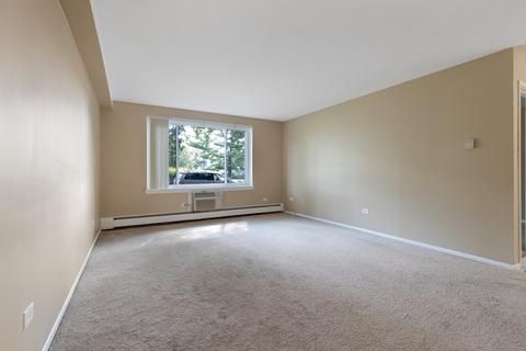 1500 Robin Cir #105, Hoffman Estates, IL 60169 photo 5