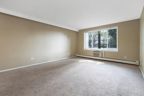 1500 Robin Cir #105, Hoffman Estates, IL 60169 photo 4