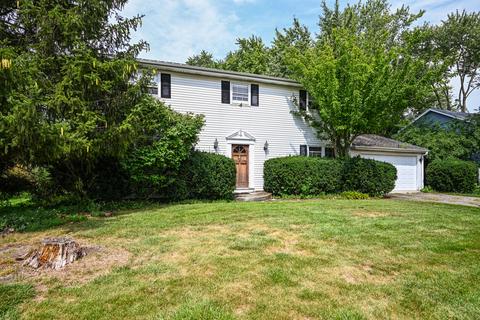 26 W286 Blackhawk Dr, Wheaton, IL 60189 photo 2