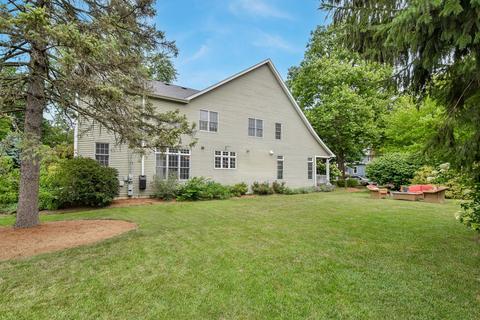 715 N Center St, Naperville, IL 60563 photo 3