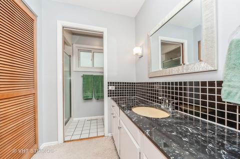 541 Dulles Rd, Des Plaines, IL 60016 photo 14