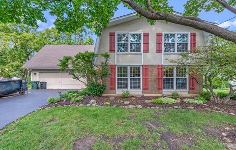8 Woodbine Rd, Rolling Meadows, IL 60008 photo 1