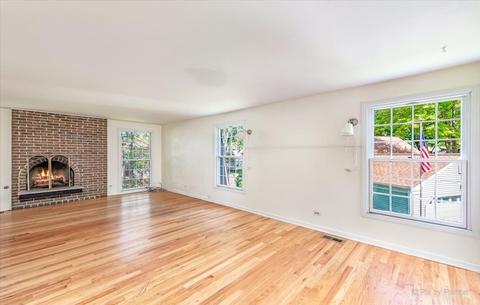 8 Woodbine Rd, Rolling Meadows, IL 60008 photo 24