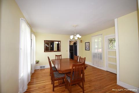 623 E Wilson St, Batavia, IL 60510 photo 9