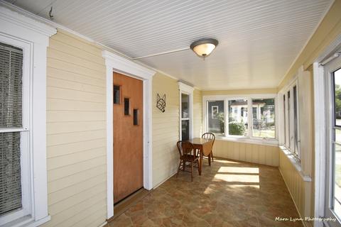 623 E Wilson St, Batavia, IL 60510 photo 3