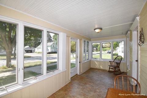 623 E Wilson St, Batavia, IL 60510 photo 4