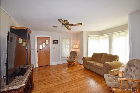 623 E Wilson St, Batavia, IL 60510 photo 5