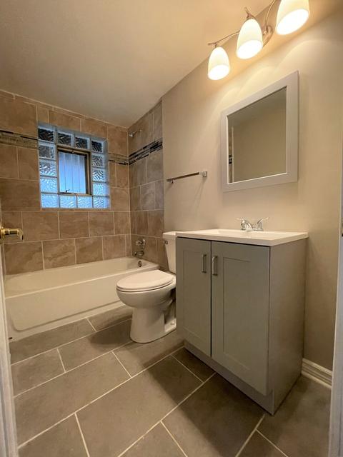 1006 Oak Ln, Algonquin, IL 60102 photo 11