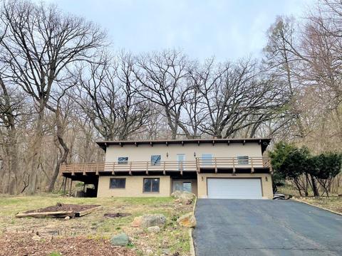 1006 Oak Ln, Algonquin, IL 60102 photo 1