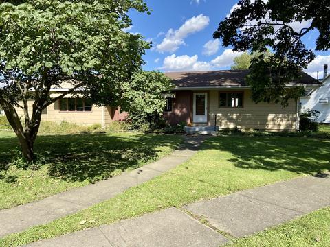 301 English St, Sidell, IL 61876 photo 1