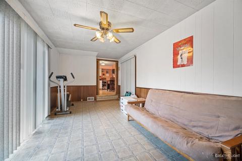 79 N Mclean Blvd, Elgin, IL 60123 photo 11