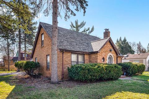 79 N Mclean Blvd, Elgin, IL 60123 photo 1