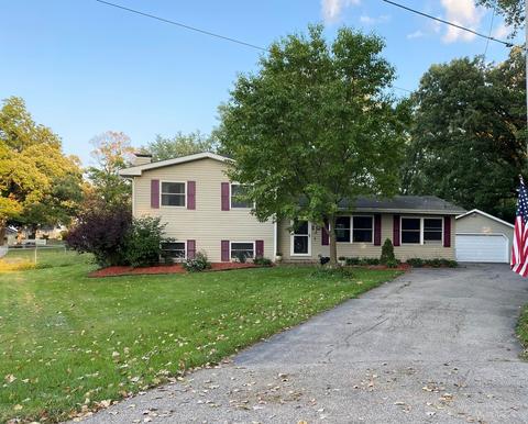 5006 Memory Trl, Mchenry, IL 60051 photo 1