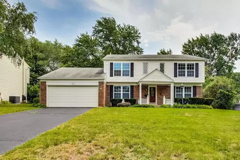 321 Hillside Dr, Roselle, IL 60172 photo 1