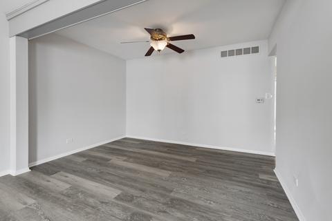 1992 Brighton Ln, Hoffman Estates, IL 60169 photo 8