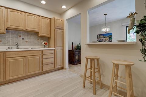1733 Harrow Ct #D, Wheaton, IL 60189 photo 4