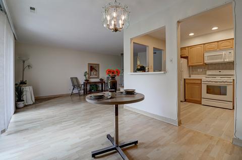 1733 Harrow Ct #D, Wheaton, IL 60189 photo 7