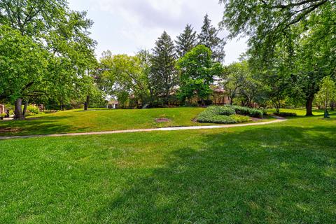 1733 Harrow Ct #D, Wheaton, IL 60189 photo 18