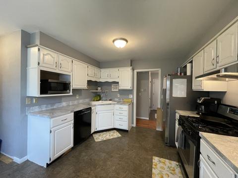 774 Watson Dr, Genoa, IL 60135 photo 9