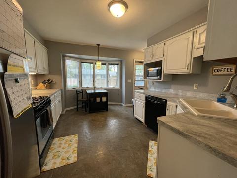 774 Watson Dr, Genoa, IL 60135 photo 7