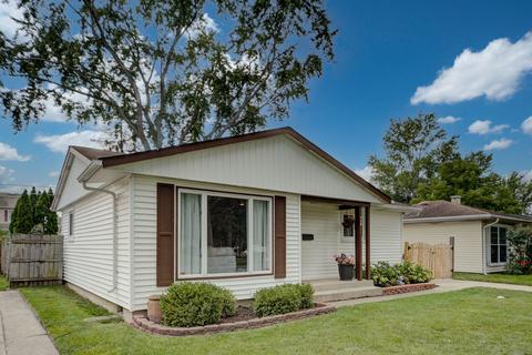 719 S Merle Ln, Wheeling, IL 60090 photo 4