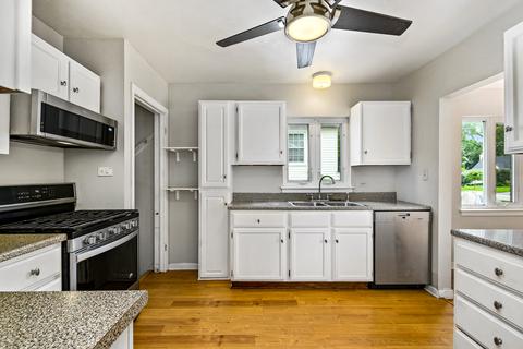 918 Lyford Ln, Wheaton, IL 60189 photo 12