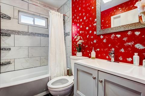717 Sullivan Rd, Aurora, IL 60506 photo 10