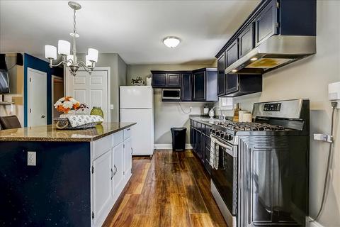 717 Sullivan Rd, Aurora, IL 60506 photo 7