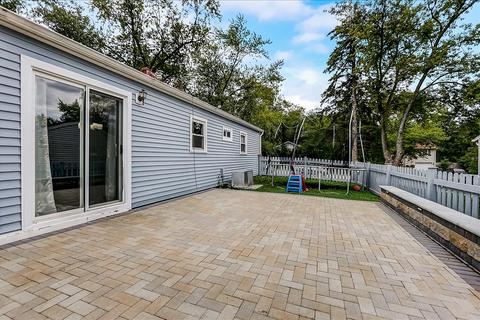 717 Sullivan Rd, Aurora, IL 60506 photo 15
