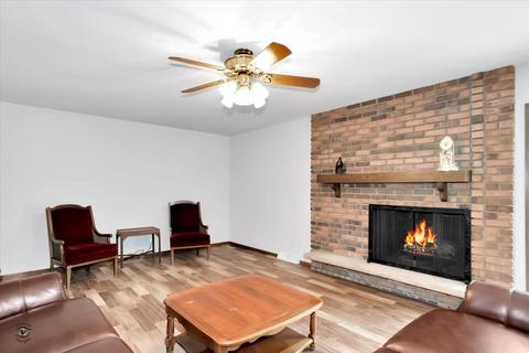 15312 Maple Dr, Oak Forest, IL 60452 photo 9