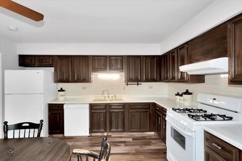 15312 Maple Dr, Oak Forest, IL 60452 photo 10