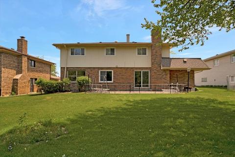 15312 Maple Dr, Oak Forest, IL 60452 photo 2