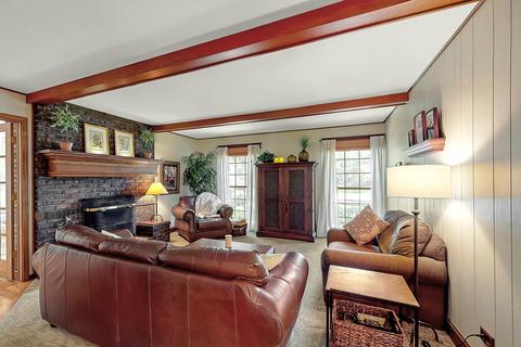 76 Carrol Gate Rd, Wheaton, IL 60189 photo 9