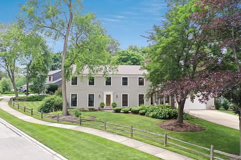 76 Carrol Gate Rd, Wheaton, IL 60189 photo 2