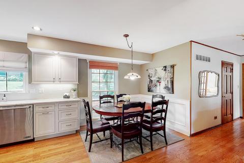 76 Carrol Gate Rd, Wheaton, IL 60189 photo 25