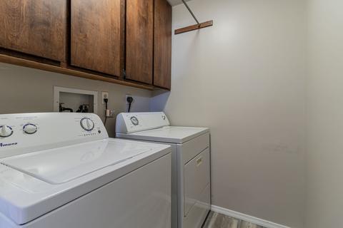 1302 W Windsor Rd, Champaign, IL 61821 photo 26